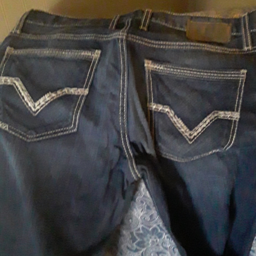 Jeans - Picture 2 of 2
